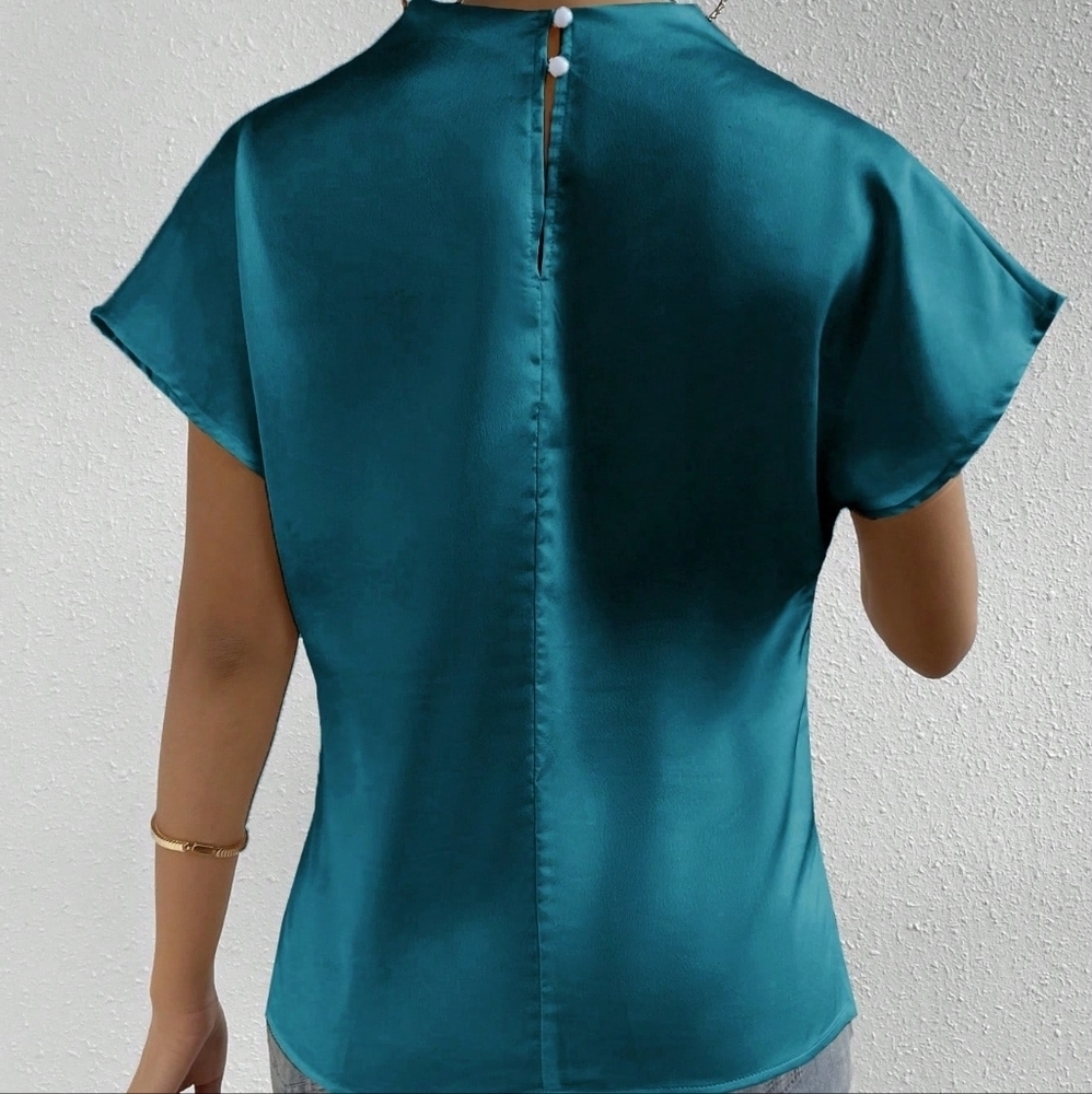 Solid Color Round Neck Batwing Sleeve Casual Shirt - Picture 2 of 5